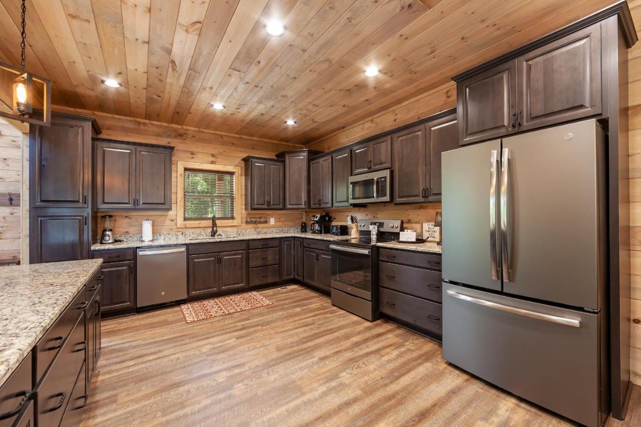Thunder Mountain Lodge Cabin Сивиървил Екстериор снимка