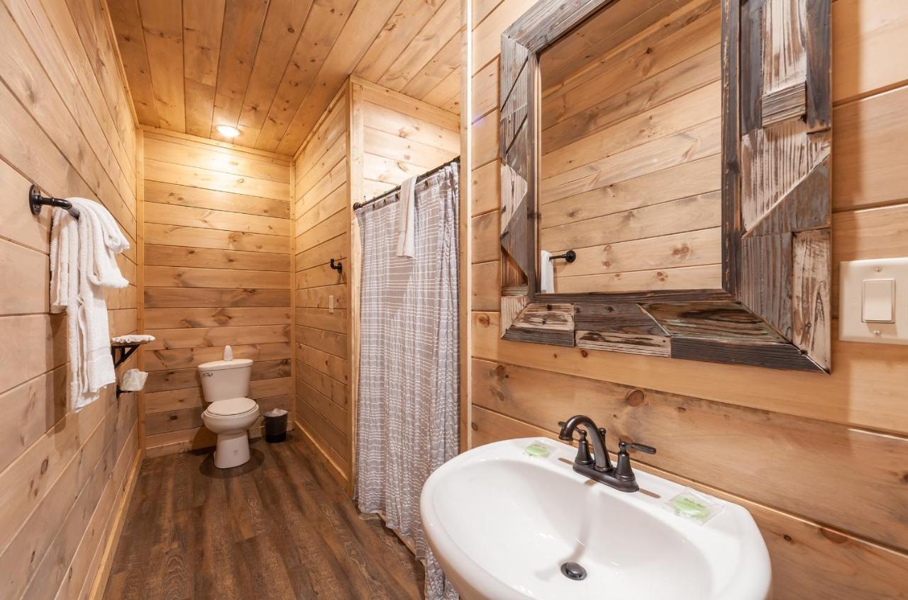 Thunder Mountain Lodge Cabin Сивиървил Екстериор снимка