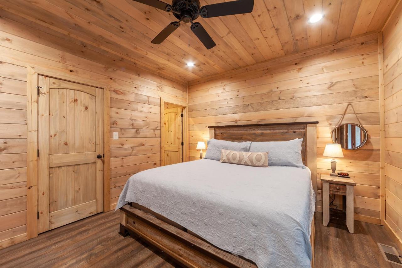 Thunder Mountain Lodge Cabin Сивиървил Екстериор снимка